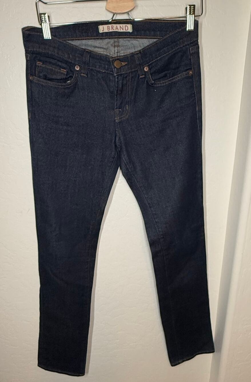 J Brand Cigarette/ Straight Leg Size 28 Color Rye